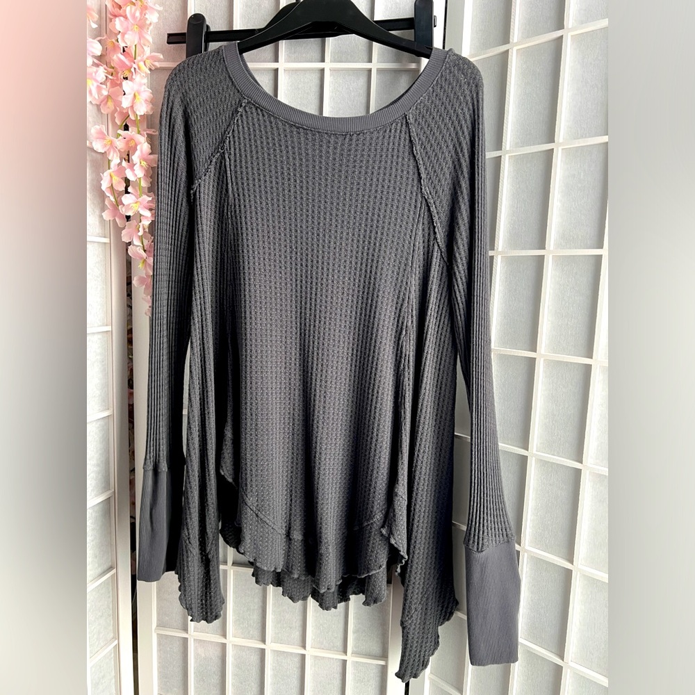 Waffle gray top